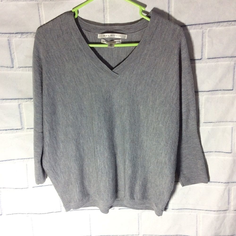 Max Studio Small  Sweater Extra fine Merino Wool